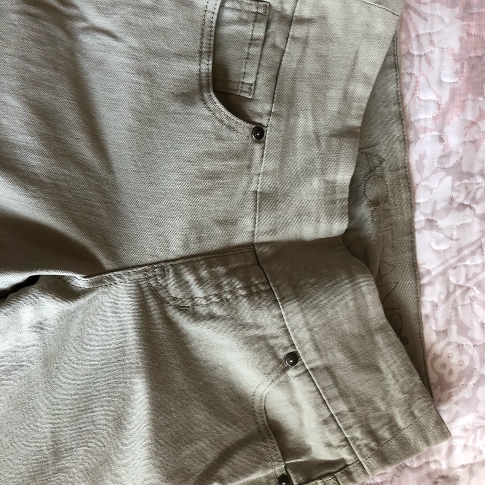 Jag capris